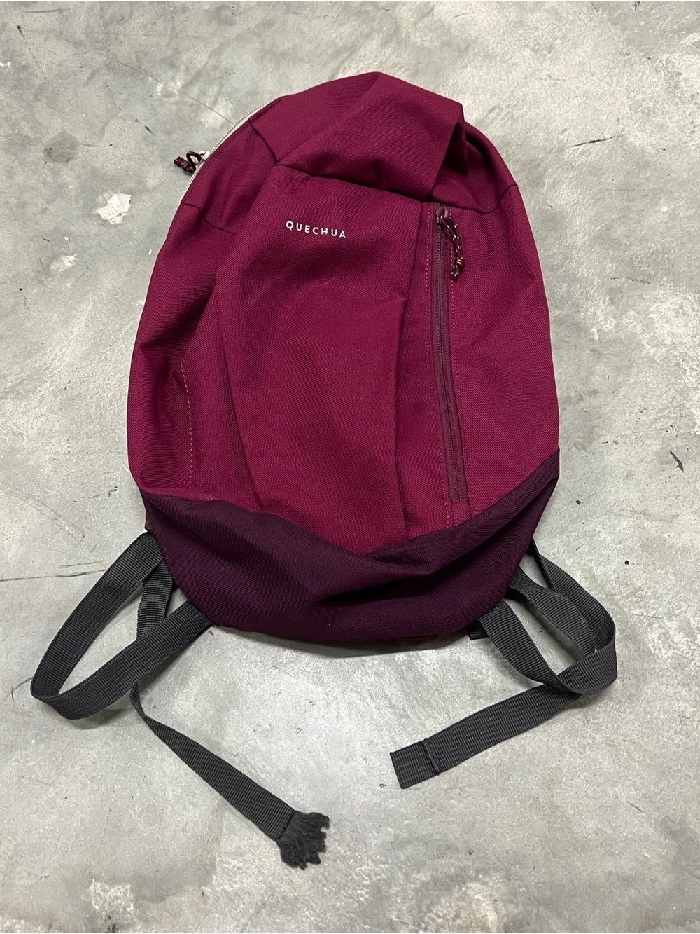 Quechua Multicolor hiking Backpack Maroon Burgandy Outdoor Walking
